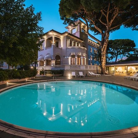 Hotel De La Ville Riccione Exterior photo