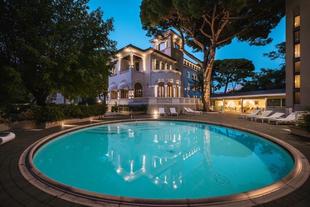 Hotel De La Ville Riccione Exterior photo