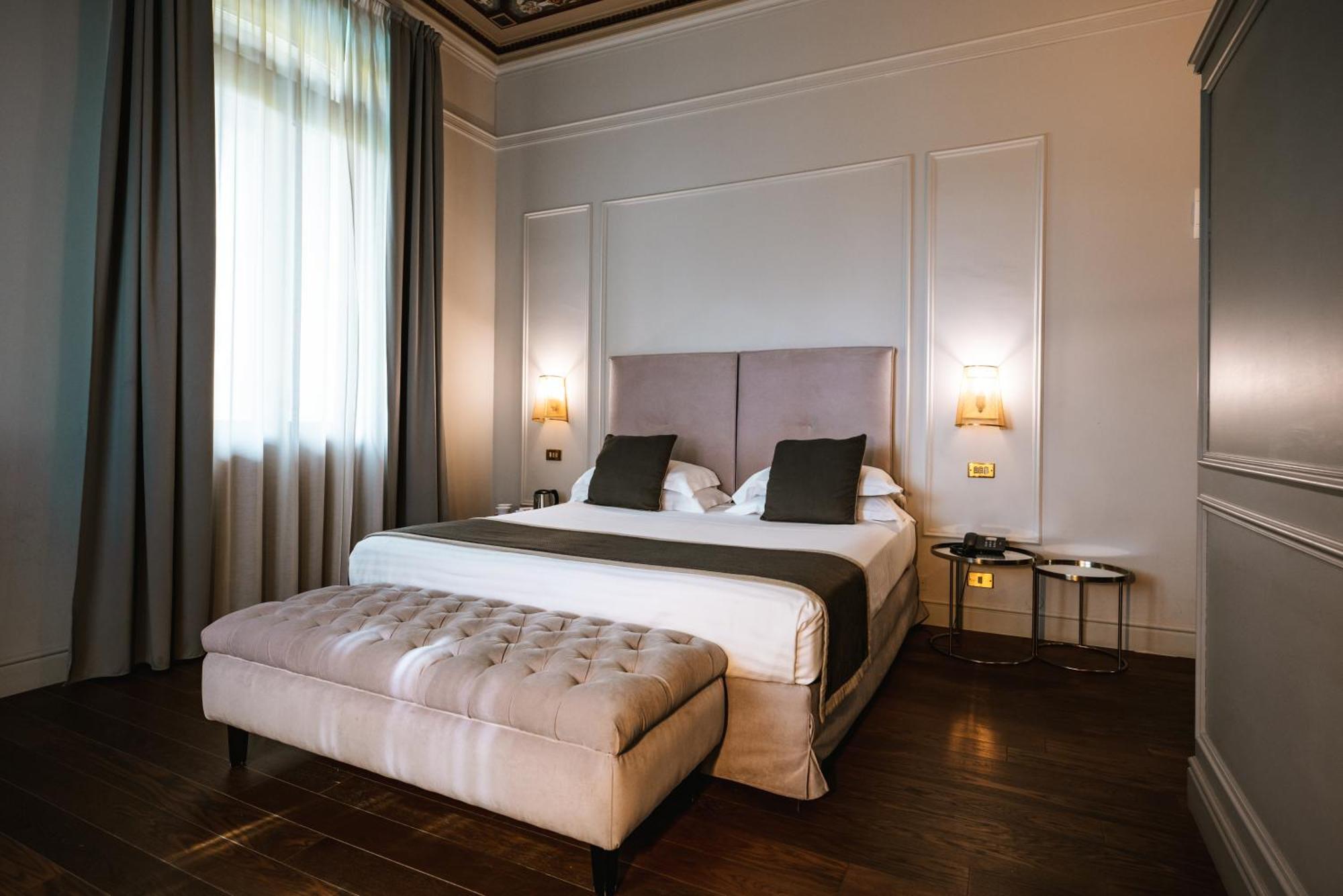 Hotel De La Ville Riccione Exterior photo